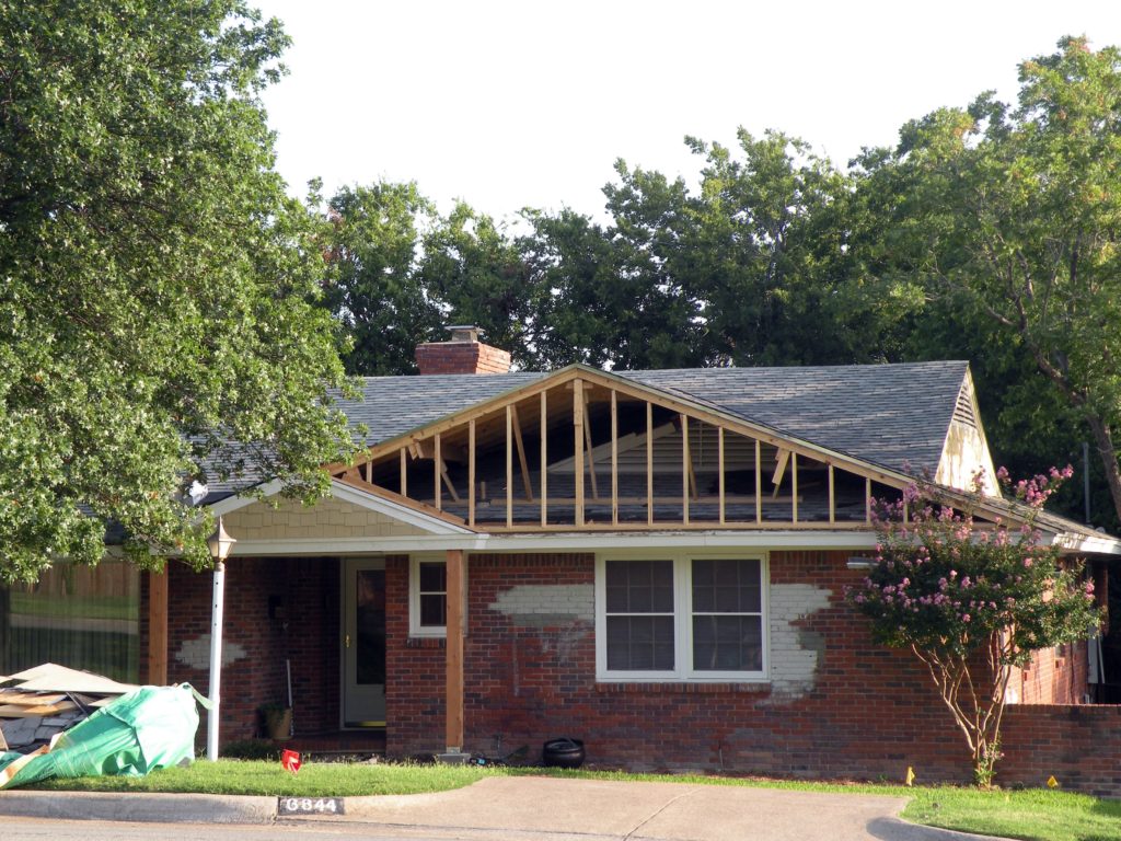 New roof hip construction