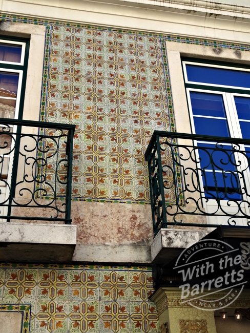 Deterioration between balconies