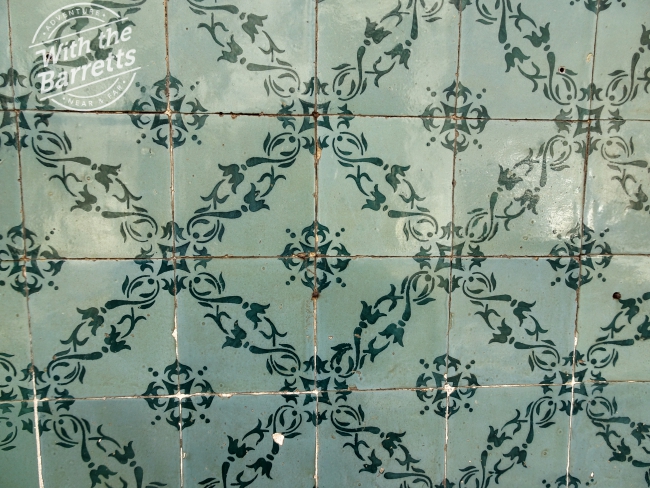 Green filigree tile
